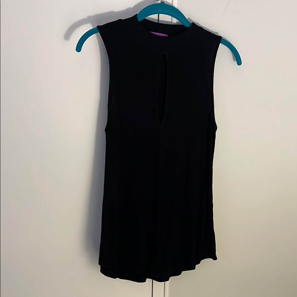 Jac Parker Sleeveless Black Top